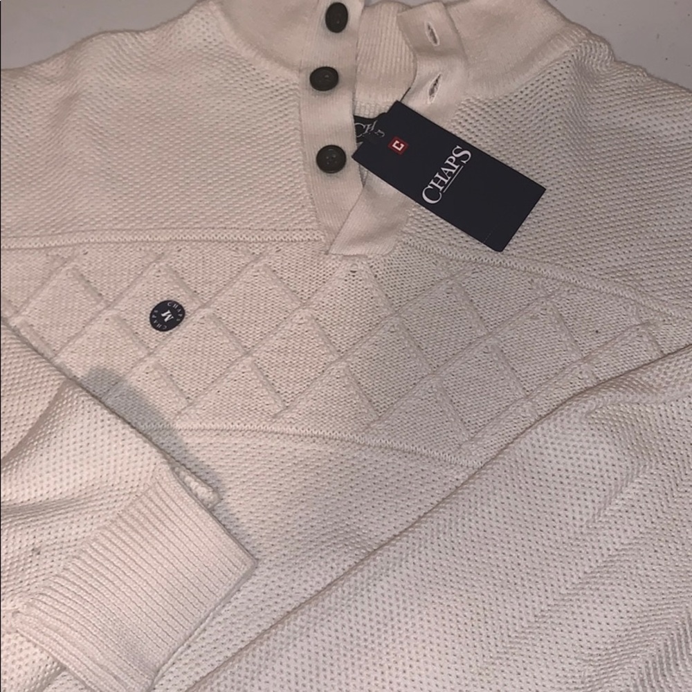 Size medium pullover sweatshirt by chaps beige